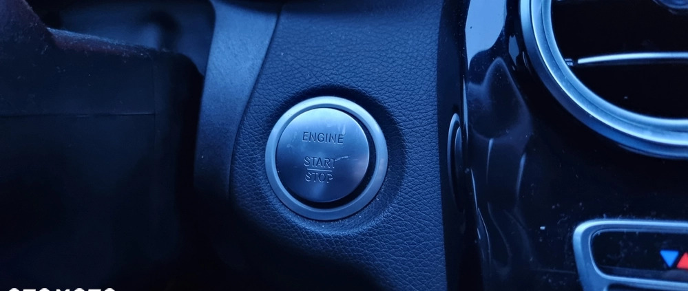Mercedes-Benz Klasa C cena 88900 przebieg: 188900, rok produkcji 2019 z Wojkowice małe 781